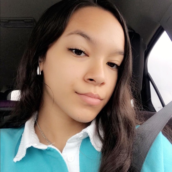 Meet your Posher, Ashlee - Picture 1 of 1